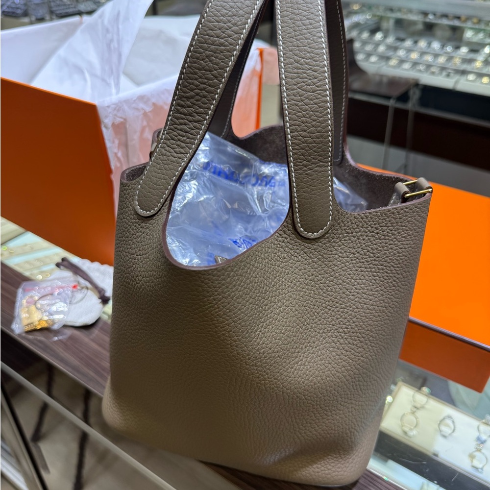 Hermes Picotin 22 Etoupe with gold hardware